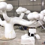 運用保麗龍做出藝術品等比初胚模型，展現(xiàn)藝術品各個階段的不同面貌。