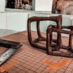 藝術(shù)品雛型如孩童般，在藝術(shù)家的拉拔、養(yǎng)育下，經(jīng)歷過(guò)成長(zhǎng)、蛻變，一步一步將腦海中的藍(lán)圖實(shí)現(xiàn)成真。