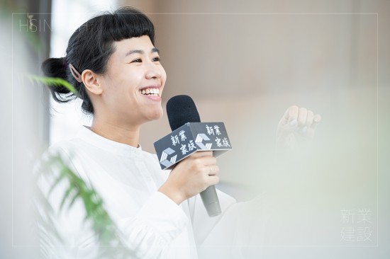 邀請(qǐng)浮生半閑董紜綺老師 帶領(lǐng)4位茶師，淺談茶的風(fēng)味輪，製程背景、有無(wú)發(fā)酵、香氣展現(xiàn)和沖泡手法。