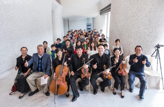 還記得，在觀(guān)峰大廳細(xì)聽(tīng)一場(chǎng)彷彿4D環(huán)繞音響的音樂(lè)沙龍響宴，讓人有置身臺(tái)中歌劇院的錯(cuò)覺(jué)！