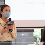 再度邀約來自南投中興新村的老師，認識臺灣在地草本植被，編綁藥草漢方按摩球，感受『植系療癒力』。