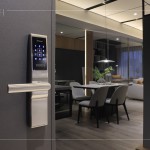 追求智慧科技、安全防護(hù)的創(chuàng)新生活，入住新厝的同時(shí)，設(shè)下家人們心目中的那串密碼，彷彿開啟一扇通往美好居家生活的大門。