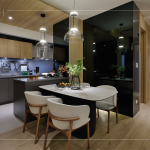 開放式的動線設(shè)計(jì)兼顧實(shí)用及美學(xué)，迎來舒適的視覺饗宴，打造屬於彼此的交心「食」刻！