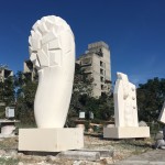 在「2020東海建築營(yíng)」，帶領(lǐng)建築學(xué)子們看見(jiàn)「新業(yè)觀峰」的美學(xué)底蘊(yùn)，跳脫出建築模型與設(shè)計(jì)圖，親自走訪建築、自然、生活的微妙關(guān)係。