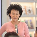 譚老師近距離與我們接觸，告訴我們?nèi)绾伪芏?、降低各種毒素的影響，也破解「大家都這麼說但不見得正確」的流言，讓無毒的生活更精準(zhǔn)到位。