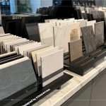 各式面板宛如藝術(shù)品般，直立排列，除了外觀的整體適配性，材質(zhì)是否不易沾附油汙、易於清理，新業(yè)職人所追求的餐廚美學(xué)。