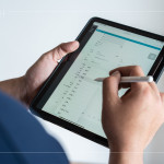 在陪同客戶驗(yàn)屋前，公司會內(nèi)部進(jìn)行全面性檢查，確認(rèn)每戶客變圖、格局變更、設(shè)備材料替換、空間規(guī)劃等，並透過『驗(yàn)屋App』掌握修繕進(jìn)度，提升驗(yàn)屋效率與整體效能。