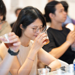 每一款啤酒的氣味都獨(dú)具風(fēng)格，有的帶著葡萄酒般的酸香、淡淡的麥香，有的散發(fā)花果香、濕潤的土壤味，有些甚至還有一抹如染髮劑般的特殊味道。(禁止酒駕，未滿十八歲禁止飲酒)