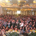 張老師公益基金會(huì)成立已屆50年，這一路走來(lái)並不容易，倚靠的是無(wú)比的耐心與愛(ài)，所有張老師們紛紛比出五與零，表示這一路走來(lái)的豐碩成果。