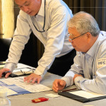 新業(yè)建設 創(chuàng)辦人 穆椿松先生 與各部門主管一同參與，希望藉由這場培訓課程，將品牌內涵轉化為實際行動，讓品牌與行為更有一致性。