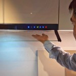 有時(shí)候，直接使用手心手背感受風(fēng)的流動(dòng)、用指尖撫摸材質(zhì)的觸感，心裡將會(huì)更清楚餐廚器具是否合乎職人的標(biāo)準(zhǔn)。