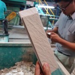 磁磚經(jīng)過(guò)窯爐燒製，可看出試煉前後差異。前一片是經(jīng)過(guò)燒窯的磁磚，與後方未經(jīng)窯爐燒製的磁磚相比，明顯變得精實(shí)，表面色澤紋路更清晰，最重要的，是其堅(jiān)韌度變得更高，作為建材使用更安心。