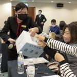 投下神聖的一票，是對(duì)未來鄰里的信任與交託。