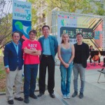 新業(yè)建設(shè)卓勝隆董事長(左一)與西班牙雕塑家Nando Alvarez (左二)、新業(yè)建設(shè)蕭智夫建築師(中間)、保加利亞雕塑家Liliya Pobornikova (右二)及東海建築系邱浩修系主任(右一)一同在東海國際公共藝術(shù)創(chuàng)作營共襄盛舉。(照片攝於2018/12/07東海大學(xué))