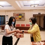 感謝大塊藏硯住戶的蒞臨，客服人員與住戶間暖心的問候，揭開說明會(huì)序幕。