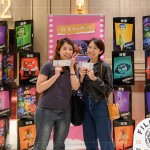 藉由新業(yè)FUN映所的機(jī)會，和三五好友、閨密、家人相聚，歡愉的心情溢於言表。