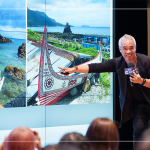 身為阿美族的優(yōu)席夫，帶領(lǐng)大家探索臺(tái)灣在地的部落文化，深入部族，感受人文、祭儀、藝術(shù)、風(fēng)景，開闊眼界與心境。