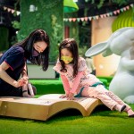 新業(yè)的同仁也參與其中，化身場邊的守護(hù)者，與孩子們一同分享故事，自由自在的在書海中遨遊。