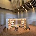 兒童遊戲室挑高六米，孩子翻閱扉頁之時、與父母的對話之中，在建築大方格局的襯托下，逐漸養(yǎng)成大器、浩然的氣度。－【新業(yè)宜家】。