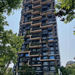 四面豐富造景，創(chuàng)造出建築不同、多變的表情，進(jìn)一步打造國際級(jí)都會(huì)住宅的完整視野。