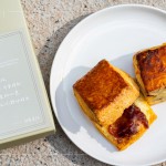 伴手禮致上臺(tái)中知名品牌 ＃creammm.t 司康組合，搭配覆盆子果醬，溫暖質(zhì)樸的心意，陪伴您晨間、午茶時(shí)刻，為生活注入點(diǎn)儀式感。