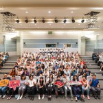 睽違許久的美術館聚會，在歡笑與溫暖中度過，記錄下難忘的相聚時光。