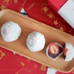 一份為你準(zhǔn)備的莓好祝福。新年，與家人分享草莓大福，內(nèi)藏紅紅的喜氣，滿滿福
氣的寓意，格外幸福。