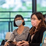 以照片展示豐富的臺灣美景，搭配精彩的旅途經(jīng)歷，將新業(yè)家族逗得眉開眼笑。