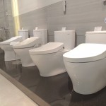 一天至少3次以上會(huì)與馬桶座接觸，因此在材質(zhì)及使用的選擇上，也需貼心到心坎裡。