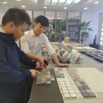 乾濕分離的淋浴間，是一個(gè)充滿安全感的私領(lǐng)域，因此挑選馬賽克磚時(shí)除了強(qiáng)調(diào)止滑係數(shù)，美觀上也需將低調(diào)而具有個(gè)性感的款式一併納入。