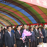 林佳龍市長獻花