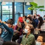 新業(yè)家族紛紛舉起手機，將這片土地的美景納為口袋名單，也期待著實際探訪的那一天。